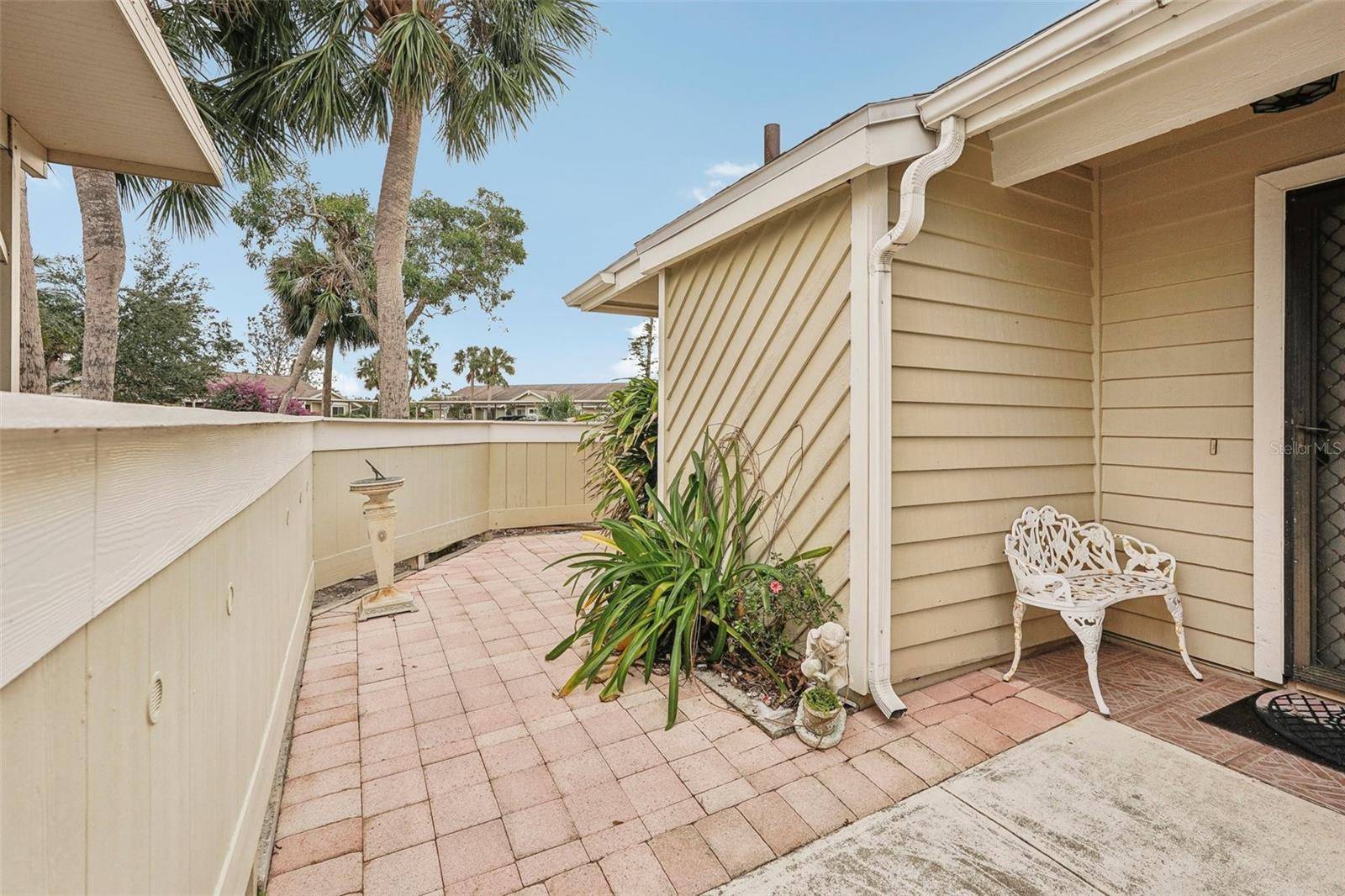 Venice, FL 34293,3001 SEAWIND CIR #10C
