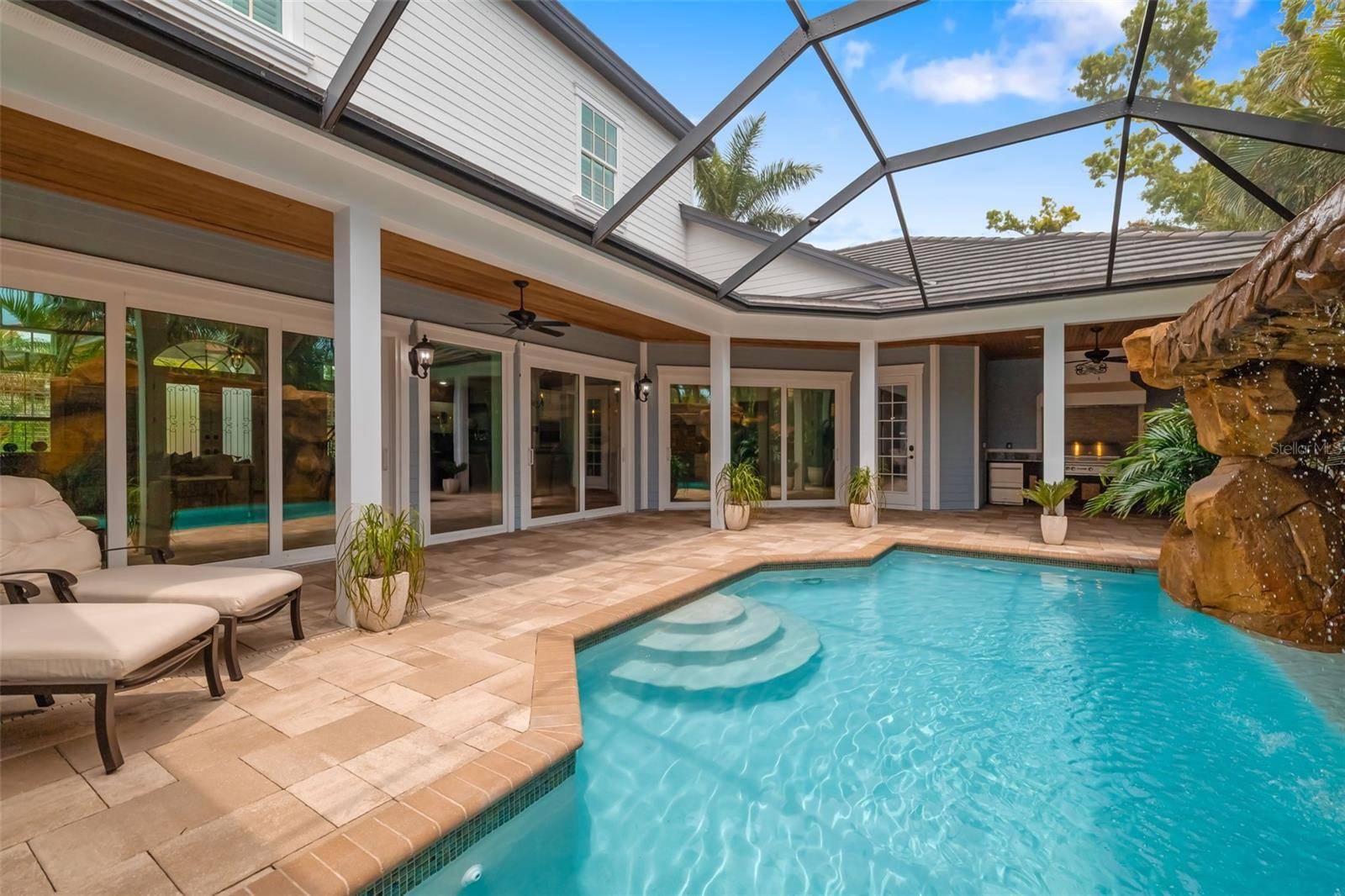 Sarasota, FL 34236,1810 LINCOLN DR