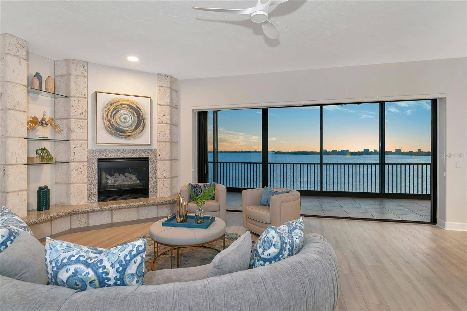 Sarasota, FL 34236,378 GOLDEN GATE PT #6