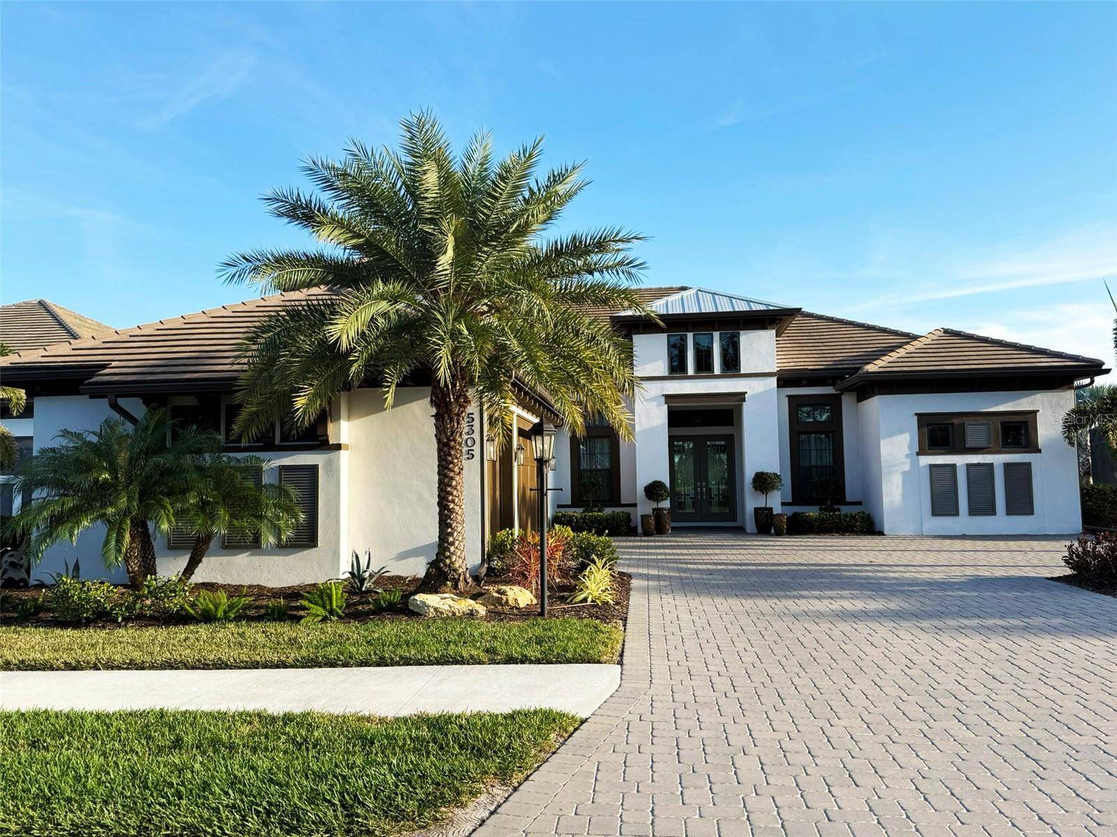 Sarasota, FL 34238,5305 BROOKGROVE DR