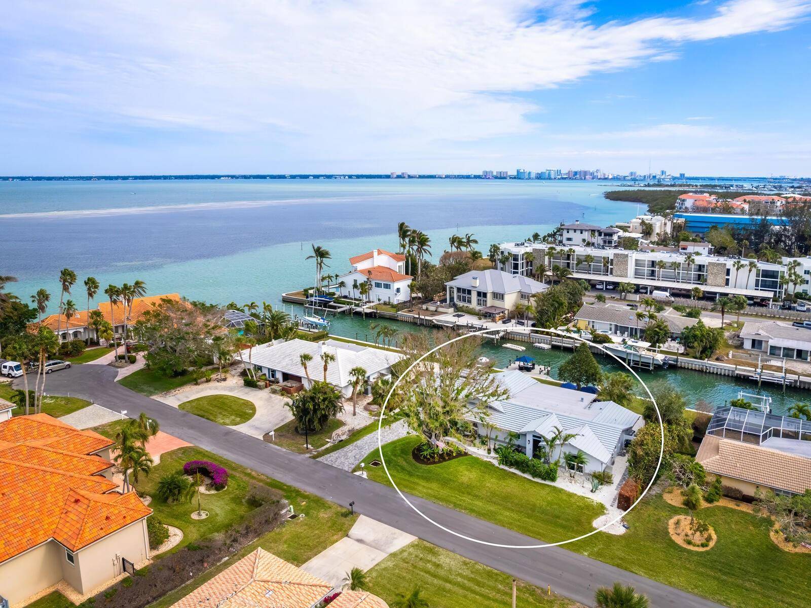 Longboat Key, FL 34228,536 KETCH LN