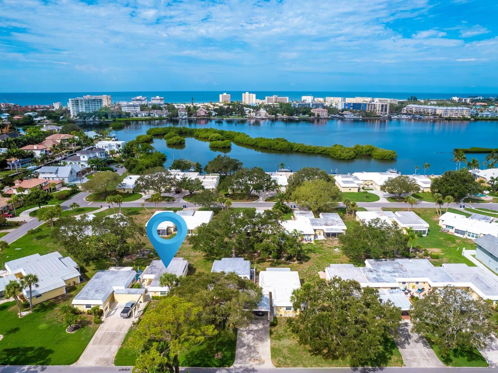 Sarasota, FL 34231,5936 DRIFTWOOD AVE #16