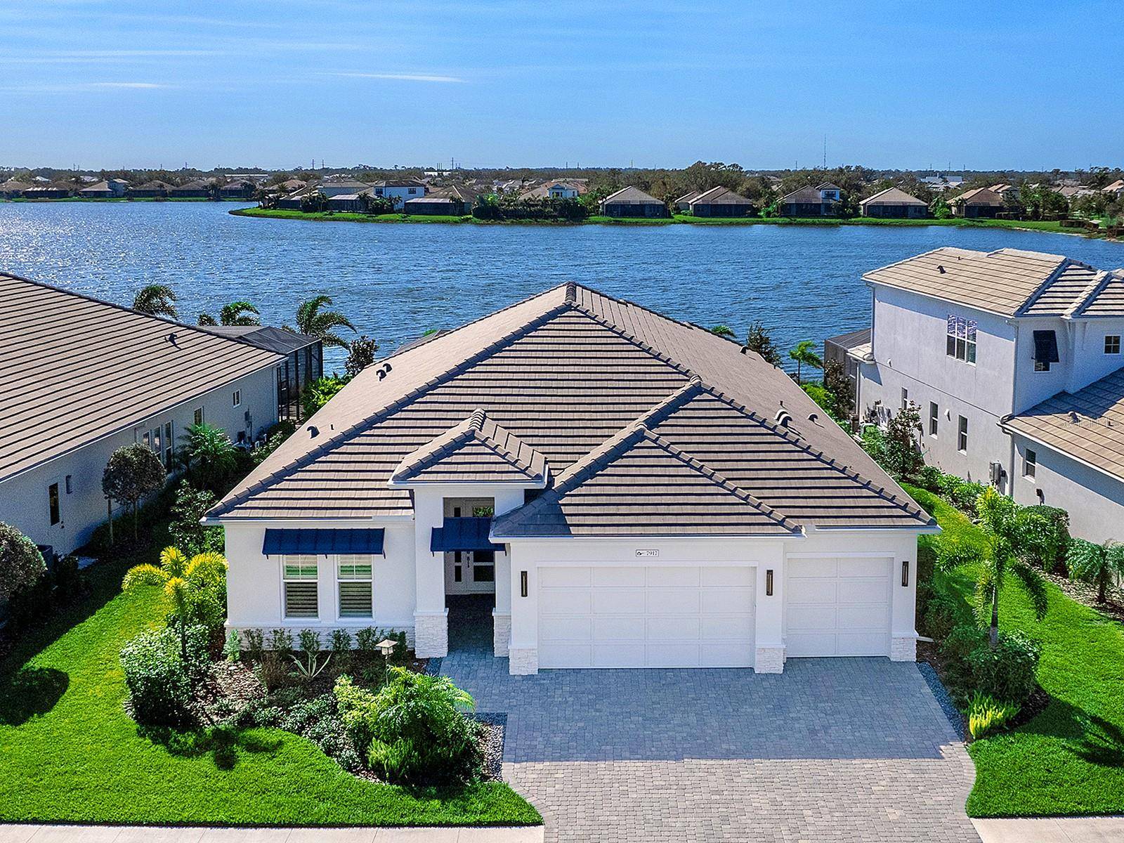 Sarasota, FL 34240,7917 MAINSAIL LN