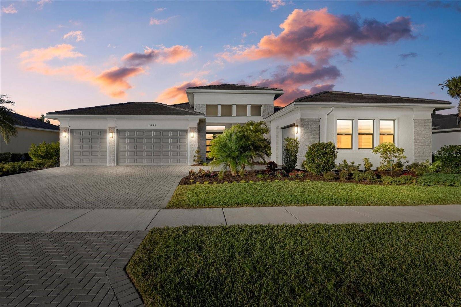 Sarasota, FL 34240,9020 ARTISAN WAY