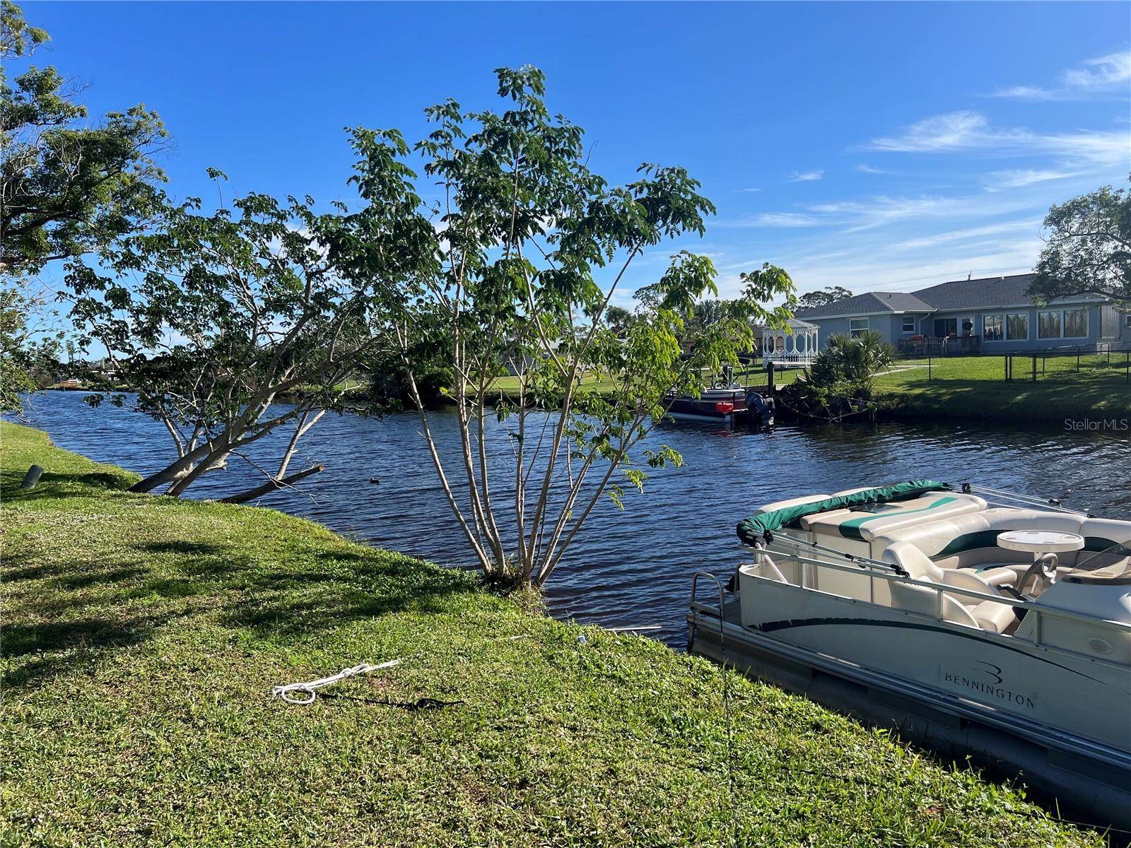 Rotonda West, FL 33947,91 CADDY RD