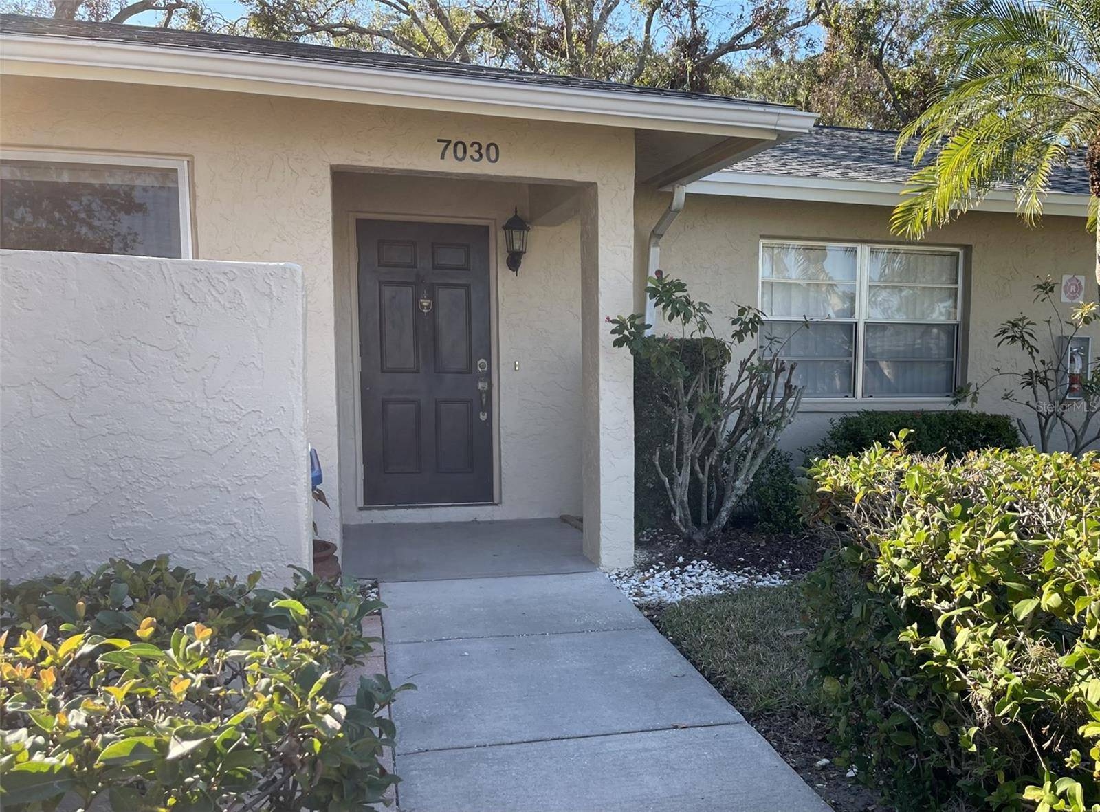 Sarasota, FL 34243,7030 W COUNTRY CLUB DR N #128