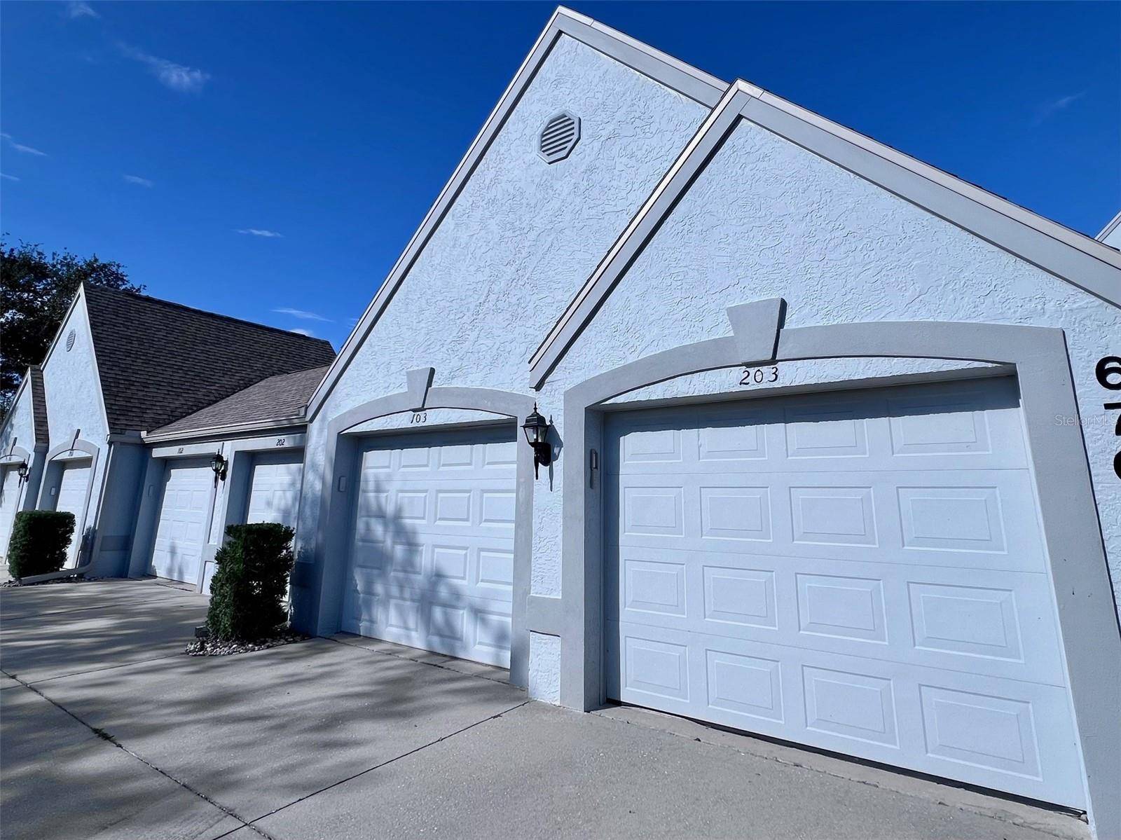 Bradenton, FL 34203,6707 STONE RIVER RD #203