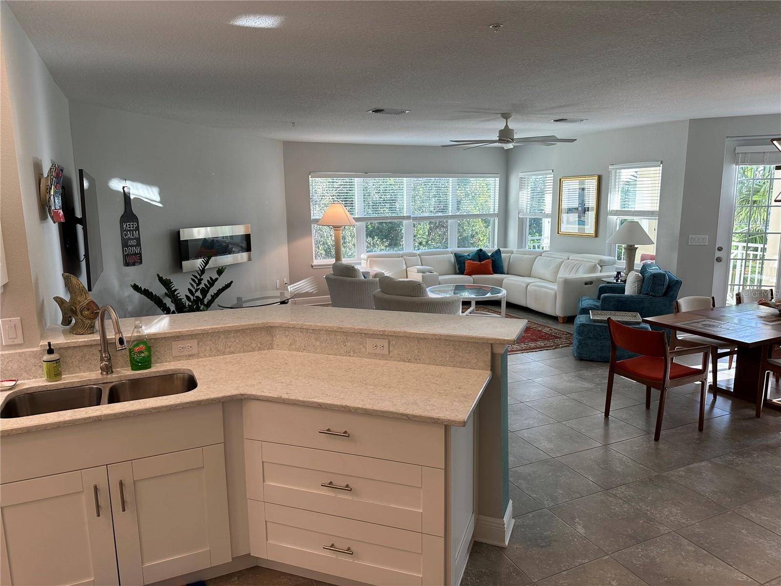 Bradenton, FL 34209,7610 34TH AVE W #203
