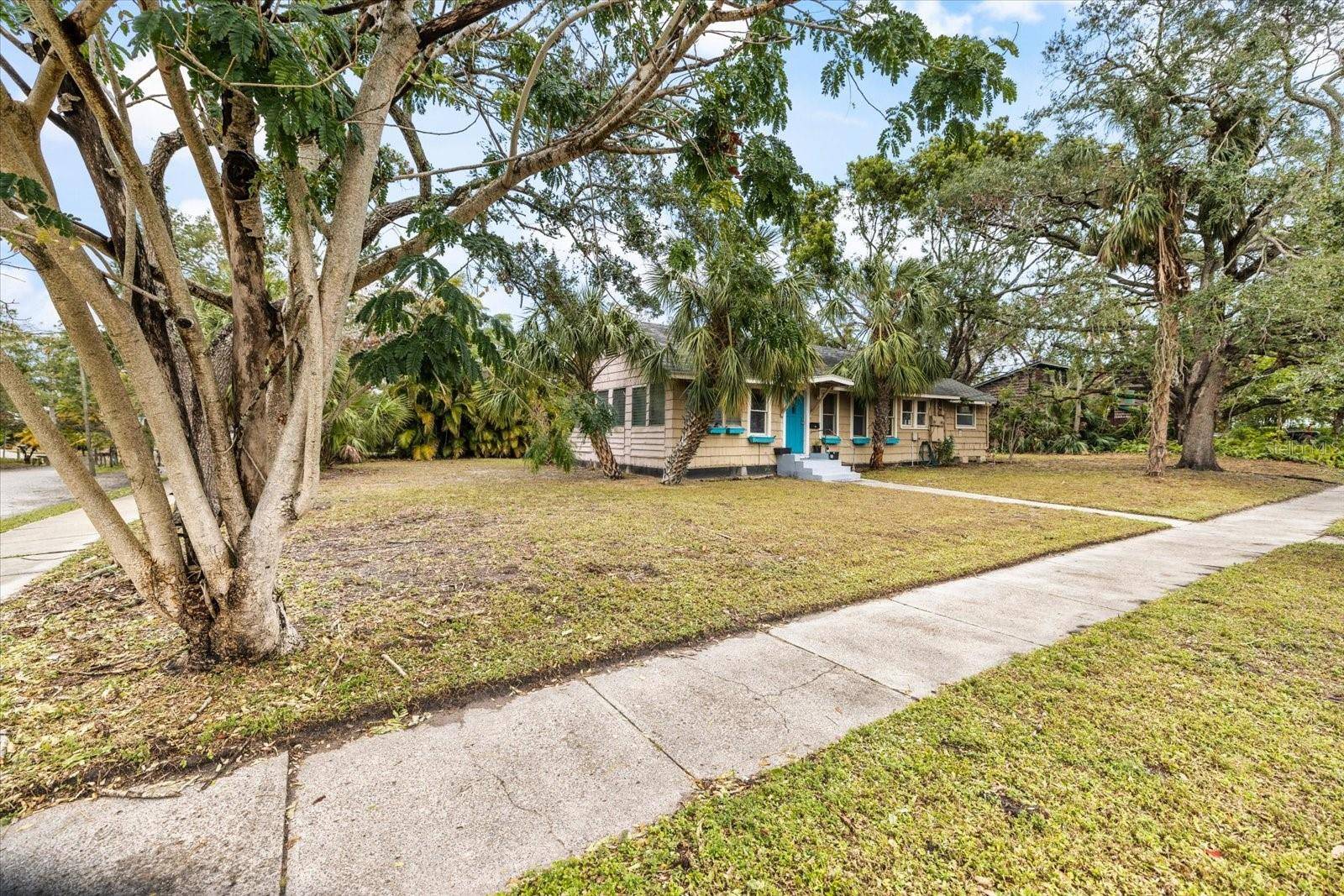 Sarasota, FL 34236,1705 6TH ST