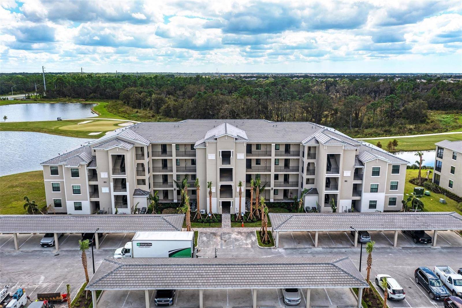 Bradenton, FL 34211,18114 GAWTHROP DR #404
