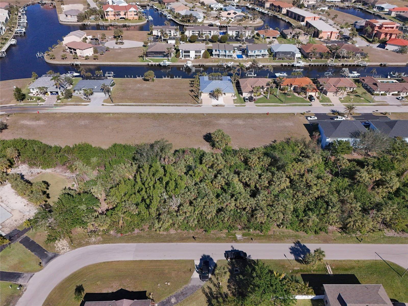 Punta Gorda, FL 33950,1122 MARLIN DR