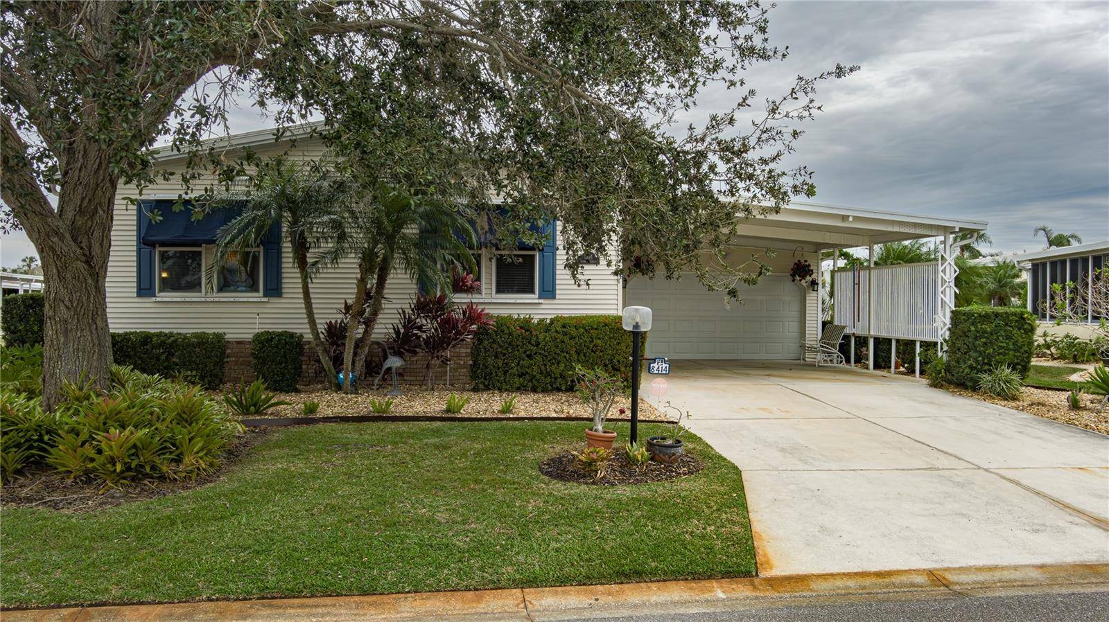 Palmetto, FL 34221,8414 IMPERIAL CIR