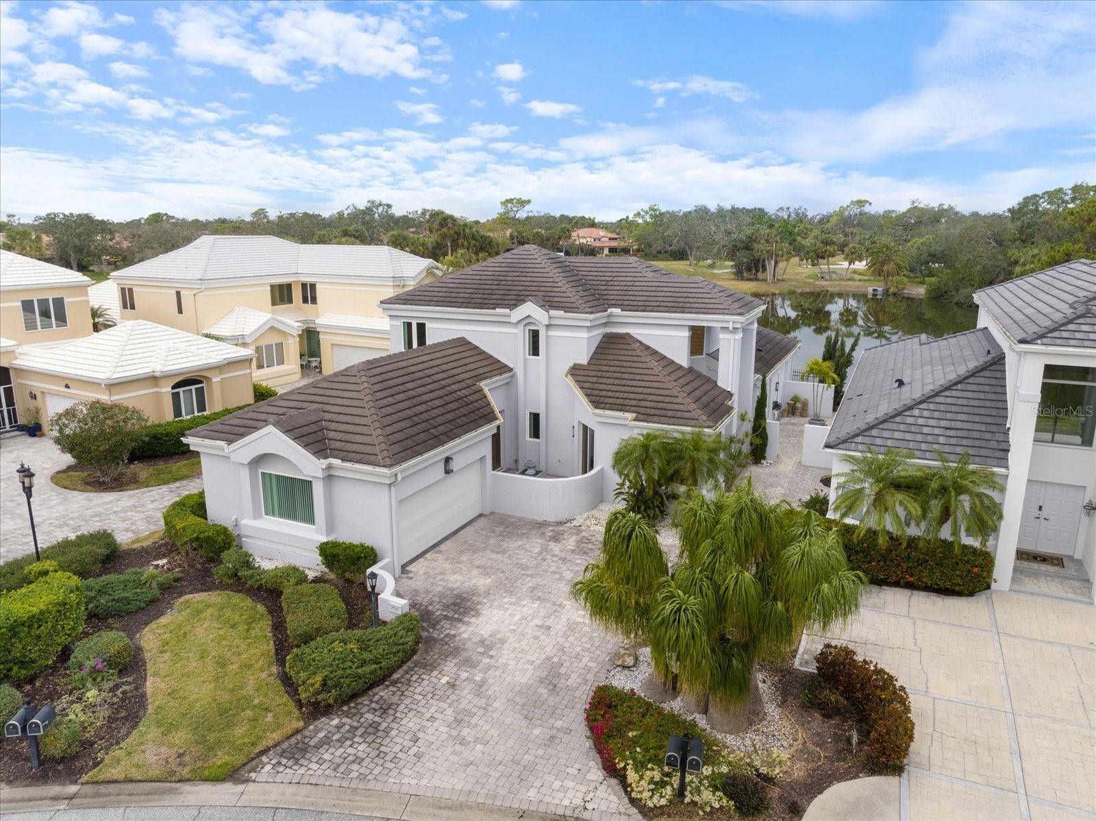 Sarasota, FL 34238,7716 CLUB LN