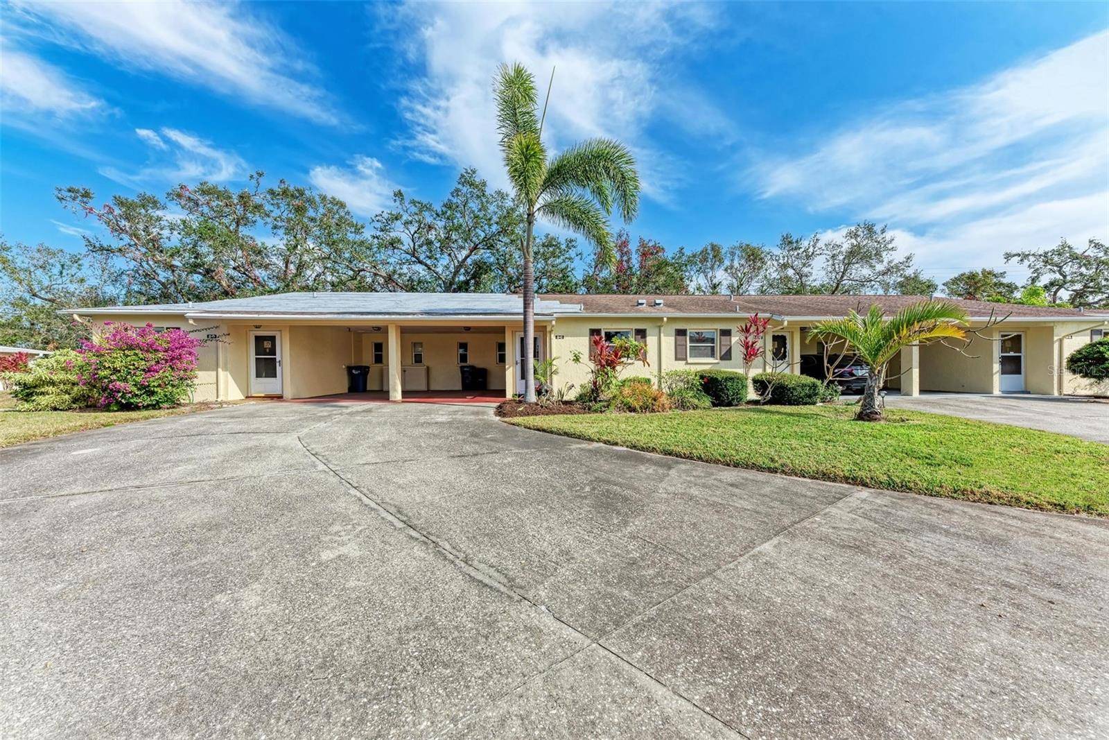Bradenton, FL 34205,390 301 BLVD W #8C