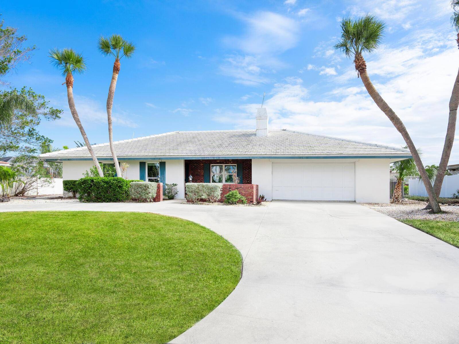 Longboat Key, FL 34228,548 KETCH LN