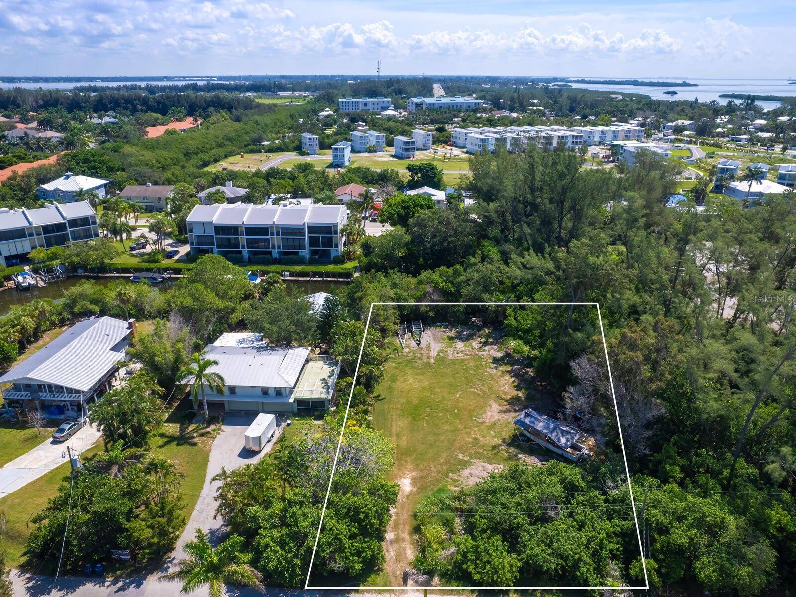 Cortez, FL 34215,4210 128TH ST W