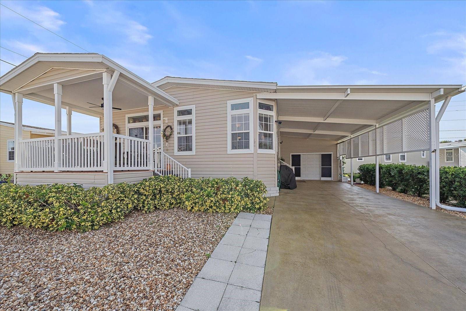 Palmetto, FL 34221,126 CAPRI DR