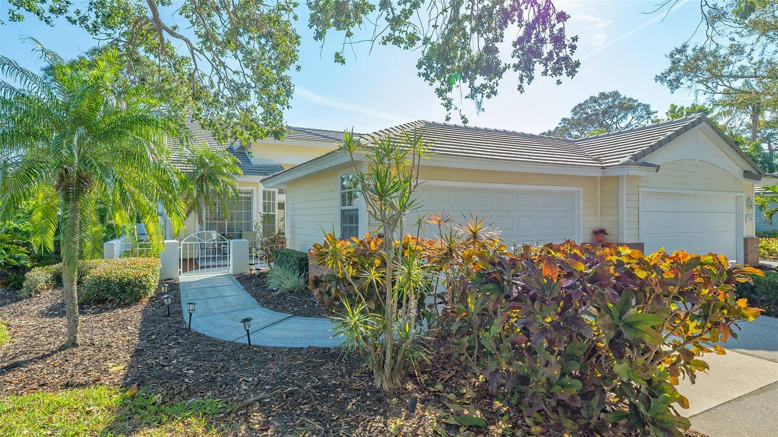University Park, FL 34201,7703 WHITEBRIDGE GLN