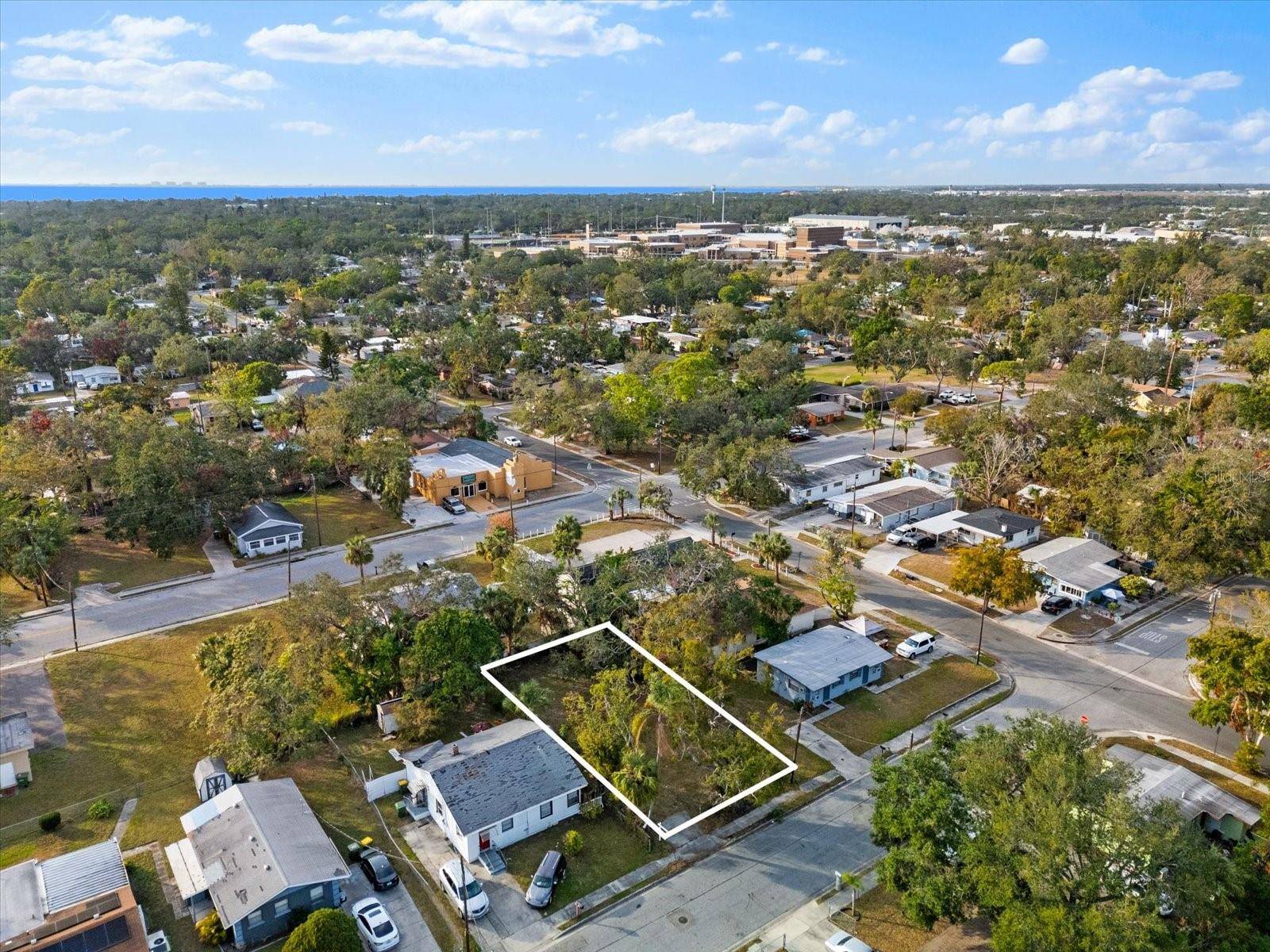 Sarasota, FL 34234,2825 N LINKS AVE