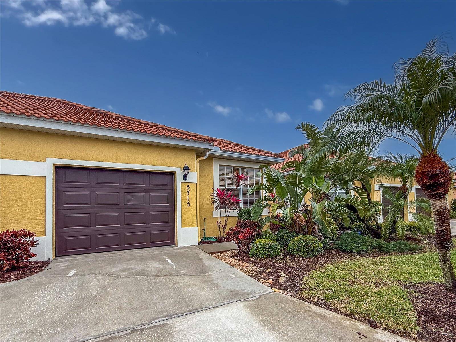 Palmetto, FL 34221,5715 SPANISH POINT CT