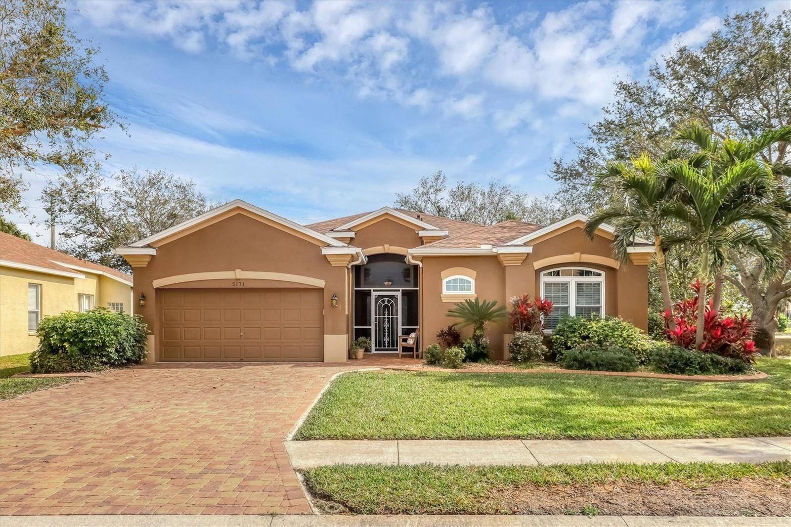 Bradenton, FL 34210,5171 51ST LN W