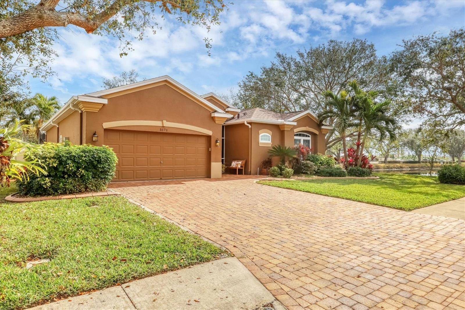 Bradenton, FL 34210,5171 51ST LN W