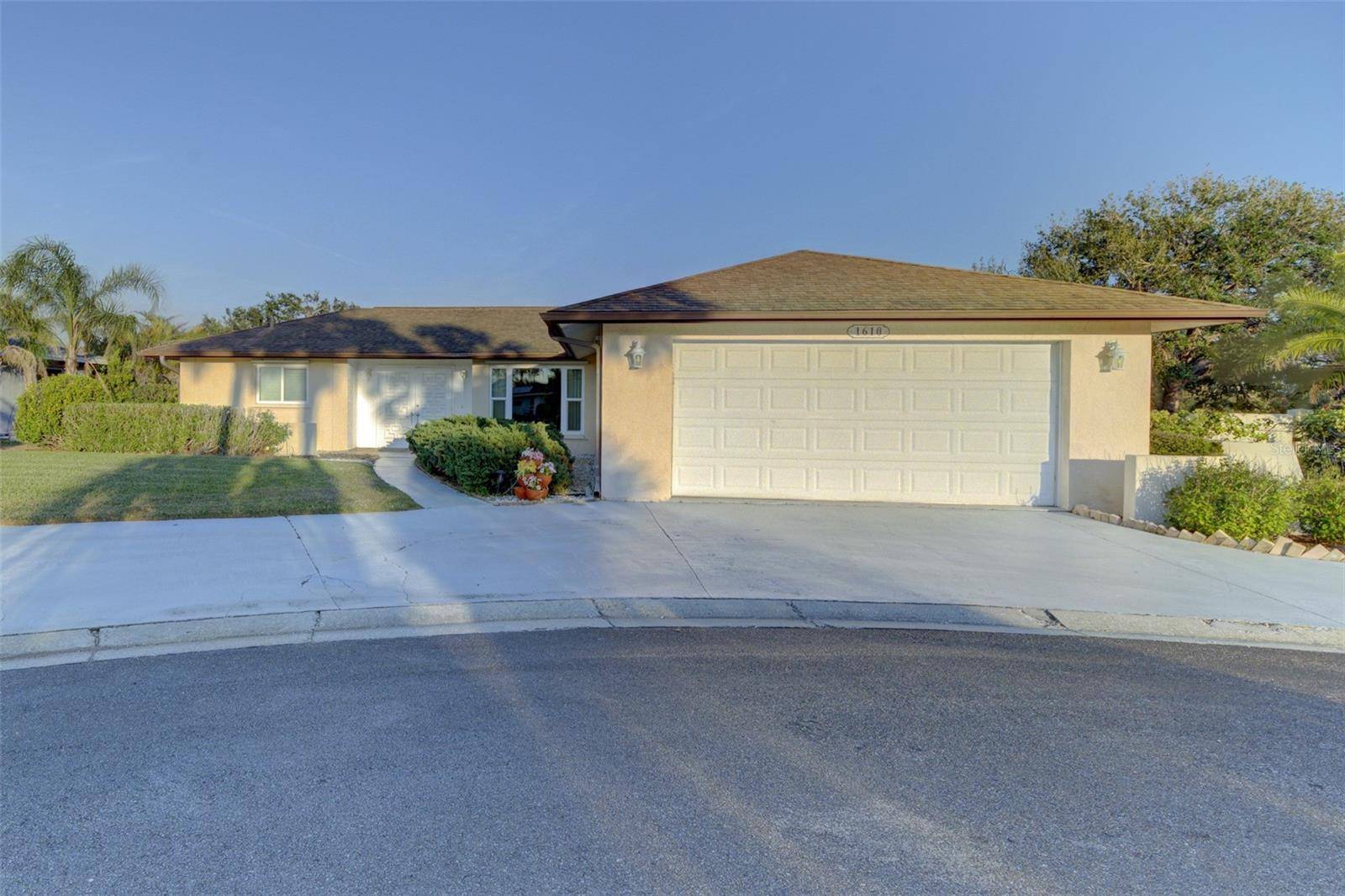 Venice, FL 34293,1610 CYPRESS POINT CT