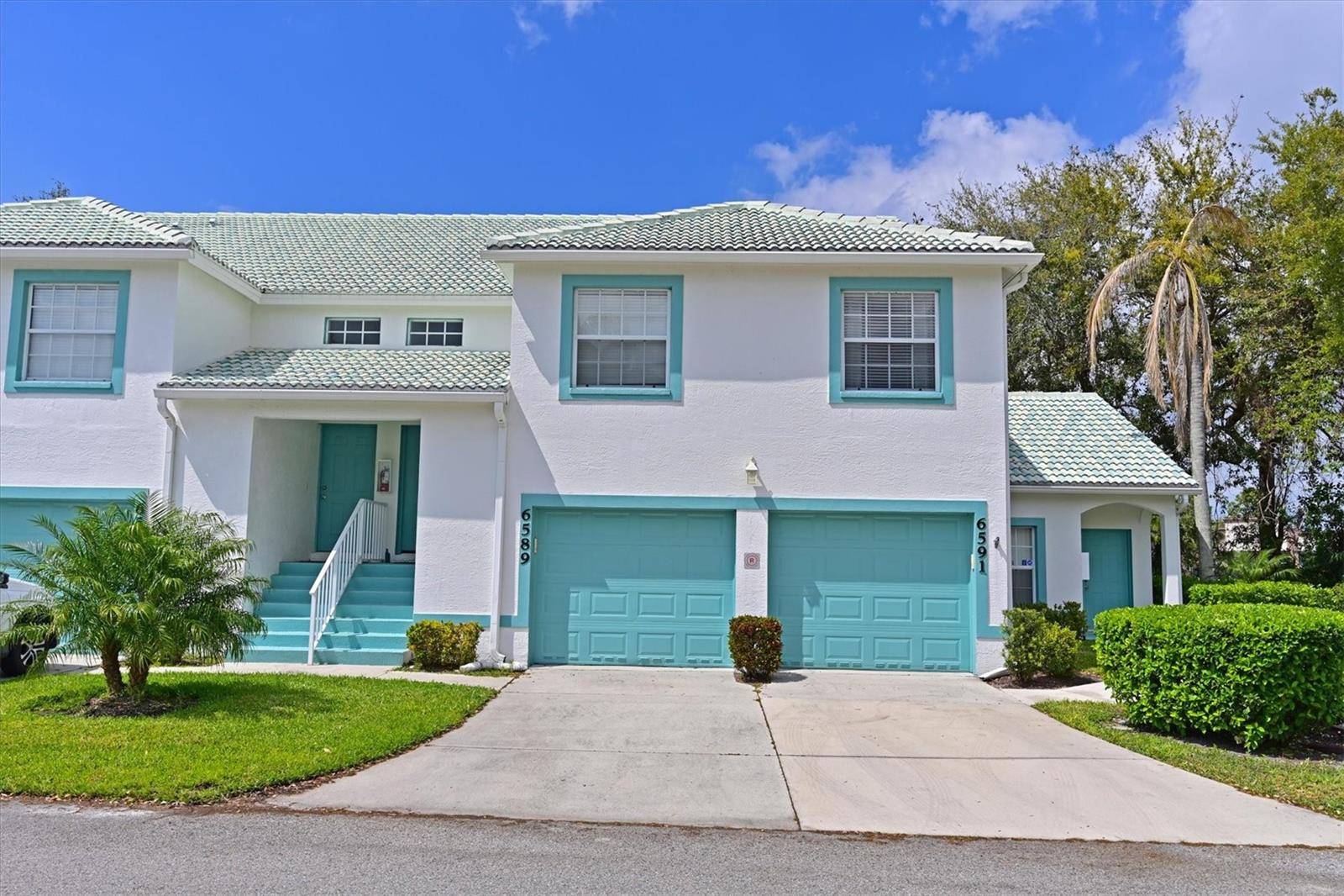 Bradenton, FL 34203,6589 FAIRWAY GARDENS DR #202