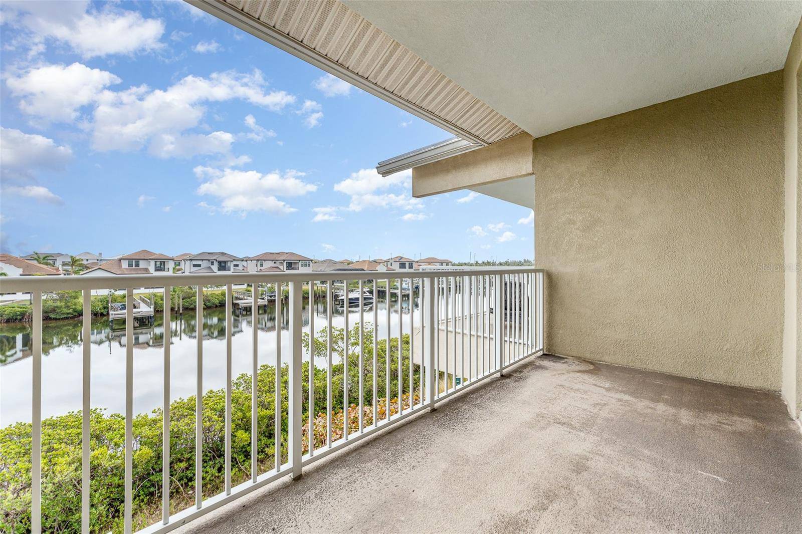 Ruskin, FL 33570,559 BAHIA BEACH BLVD