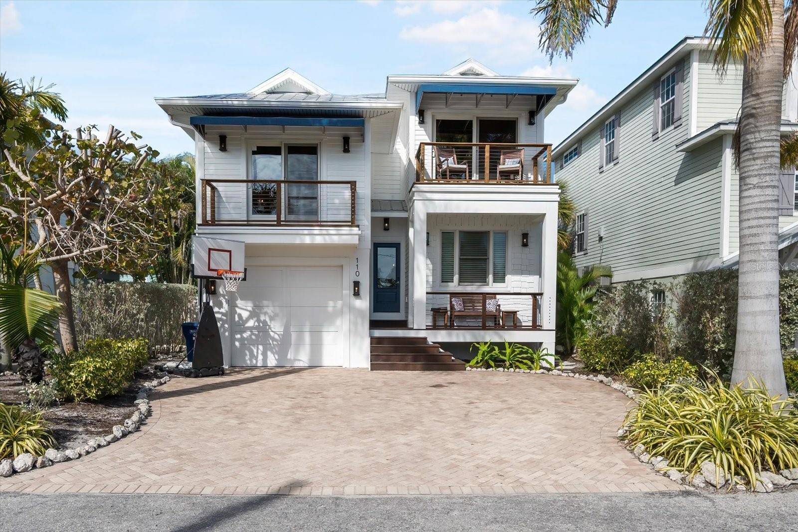 Holmes Beach, FL 34217,110 46TH ST