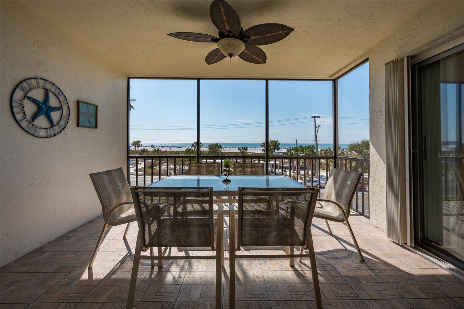 Sarasota, FL 34242,757 BEACH RD #300