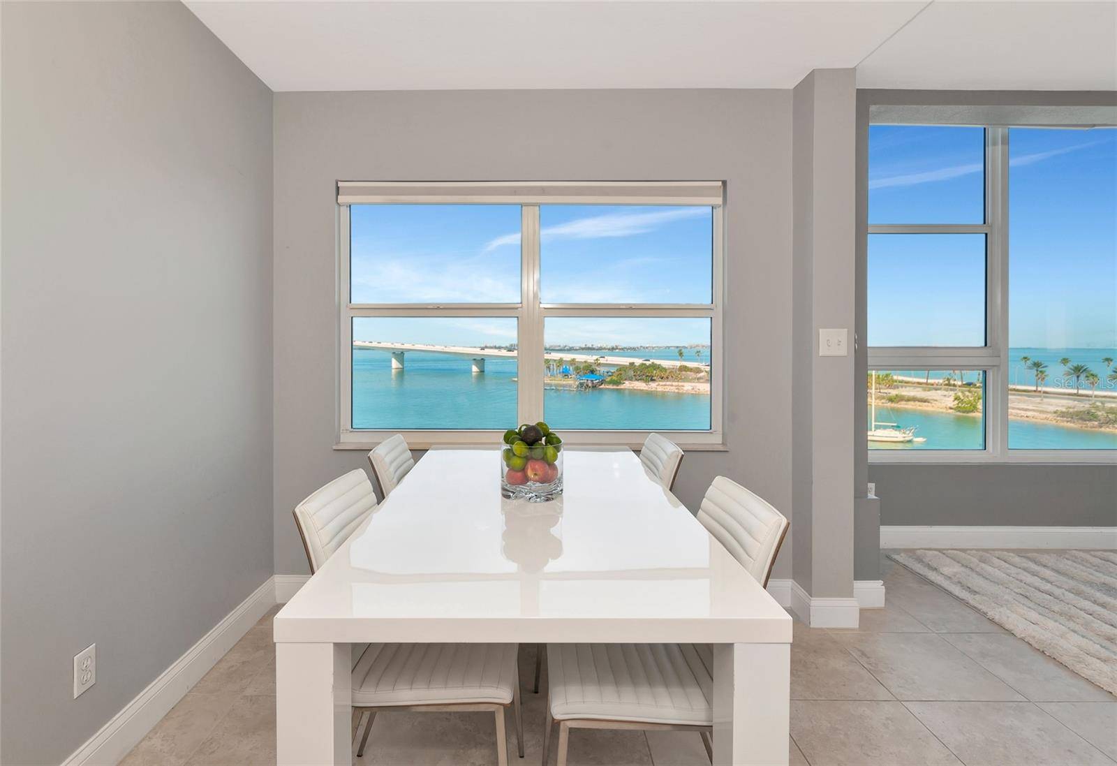 Sarasota, FL 34236,226 GOLDEN GATE PT #64