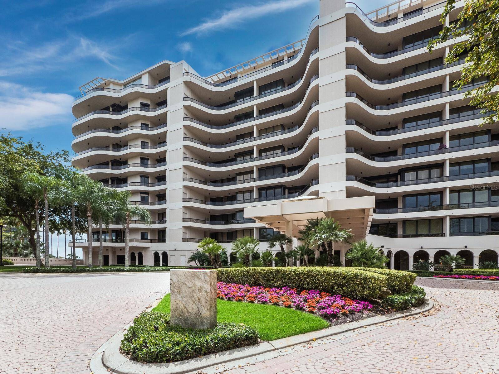 Longboat Key, FL 34228,415 L AMBIANCE DR #C404