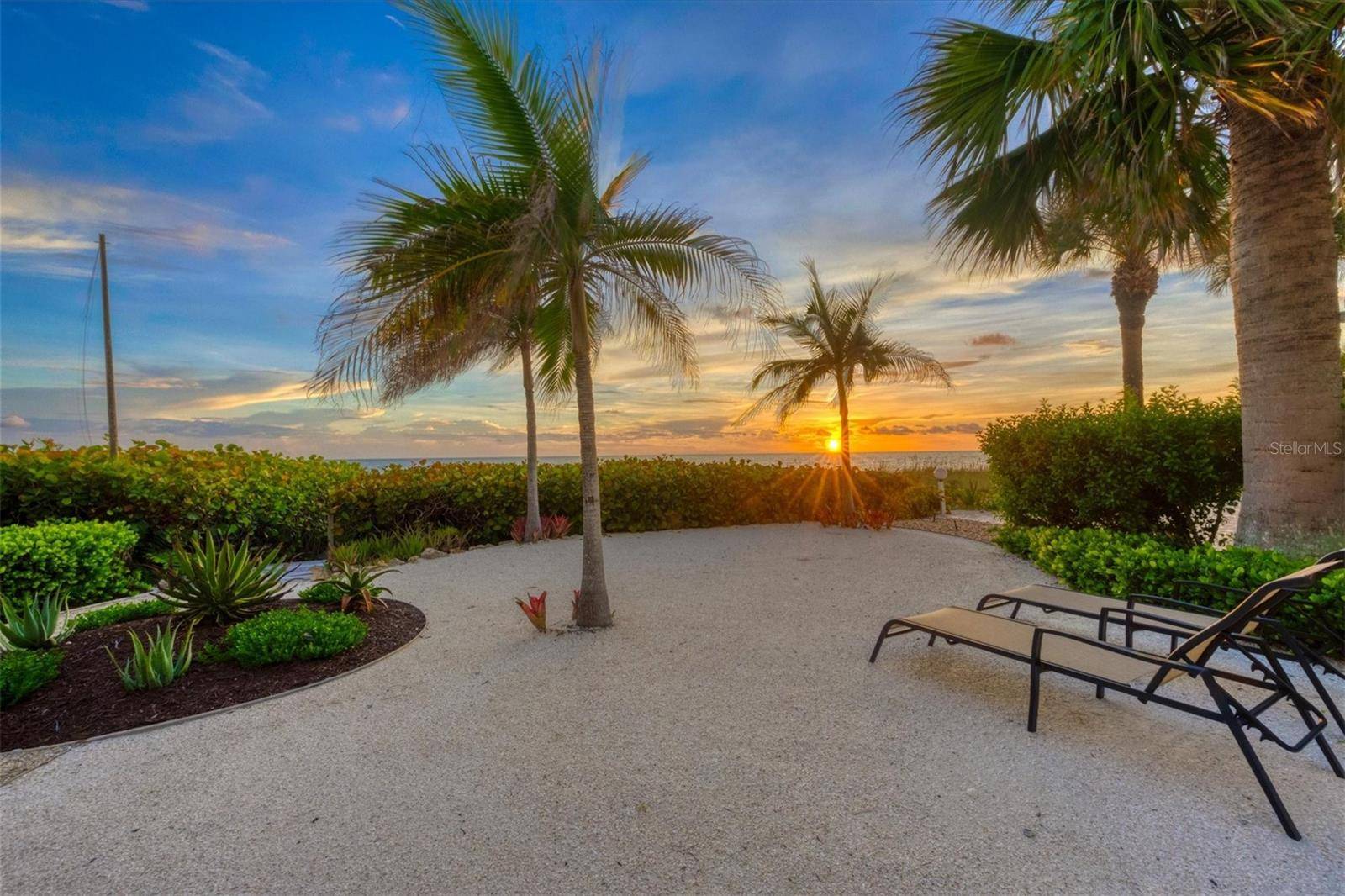 Nokomis, FL 34275,325 CASEY KEY RD