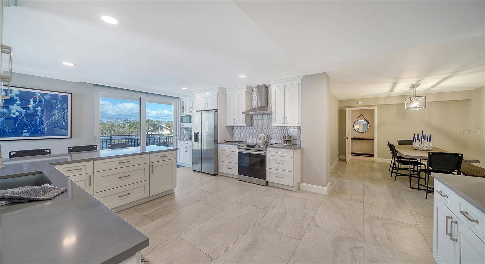 Sarasota, FL 34242,4822 OCEAN BLVD #2F