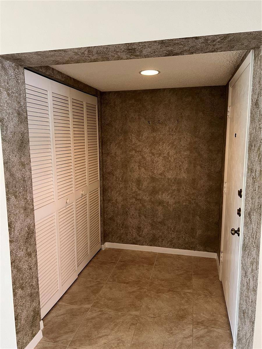 Bradenton, FL 34210,6038 RED MAPLE RD #1003
