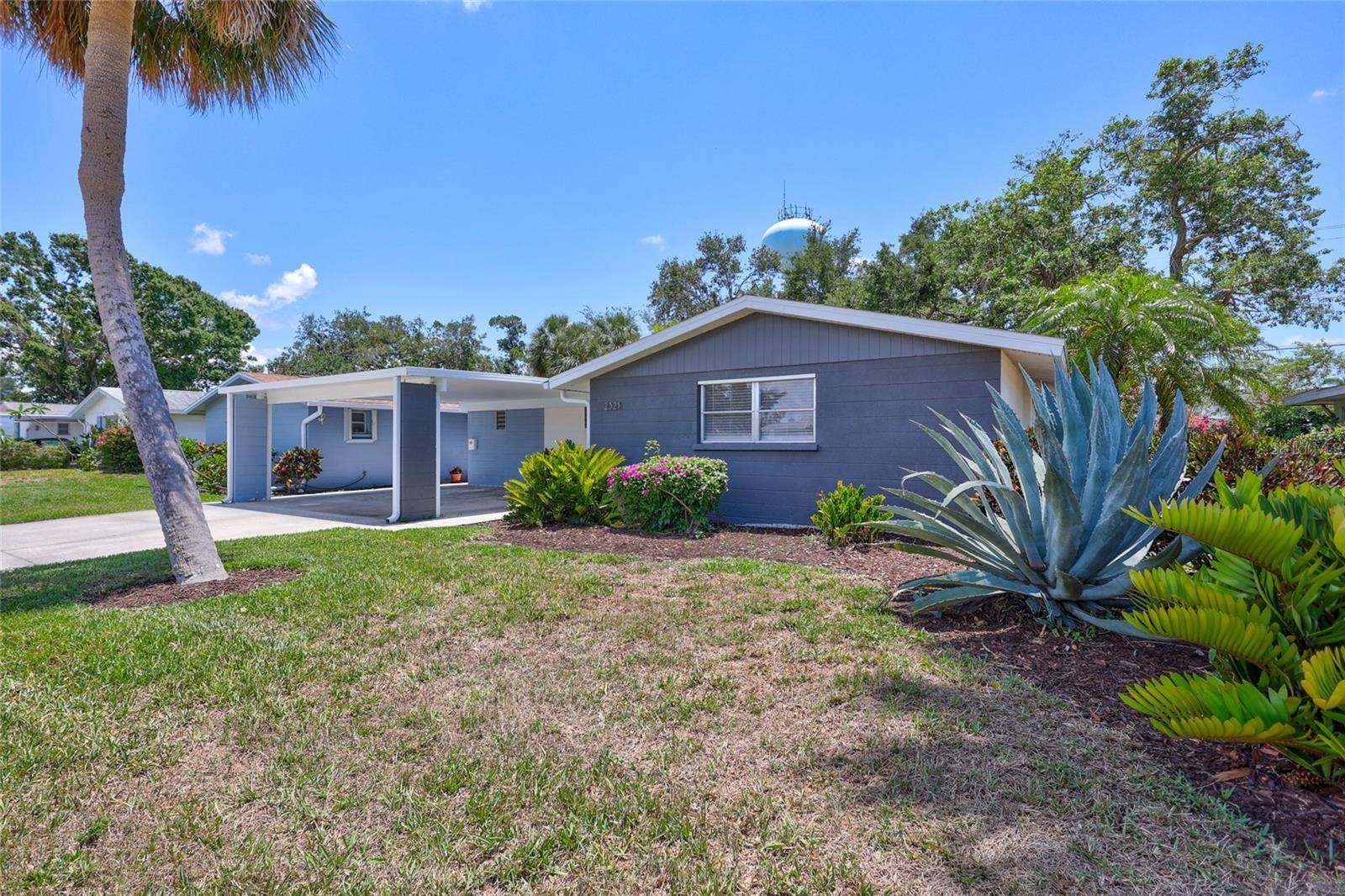 Sarasota, FL 34231,2321 TERRY LN