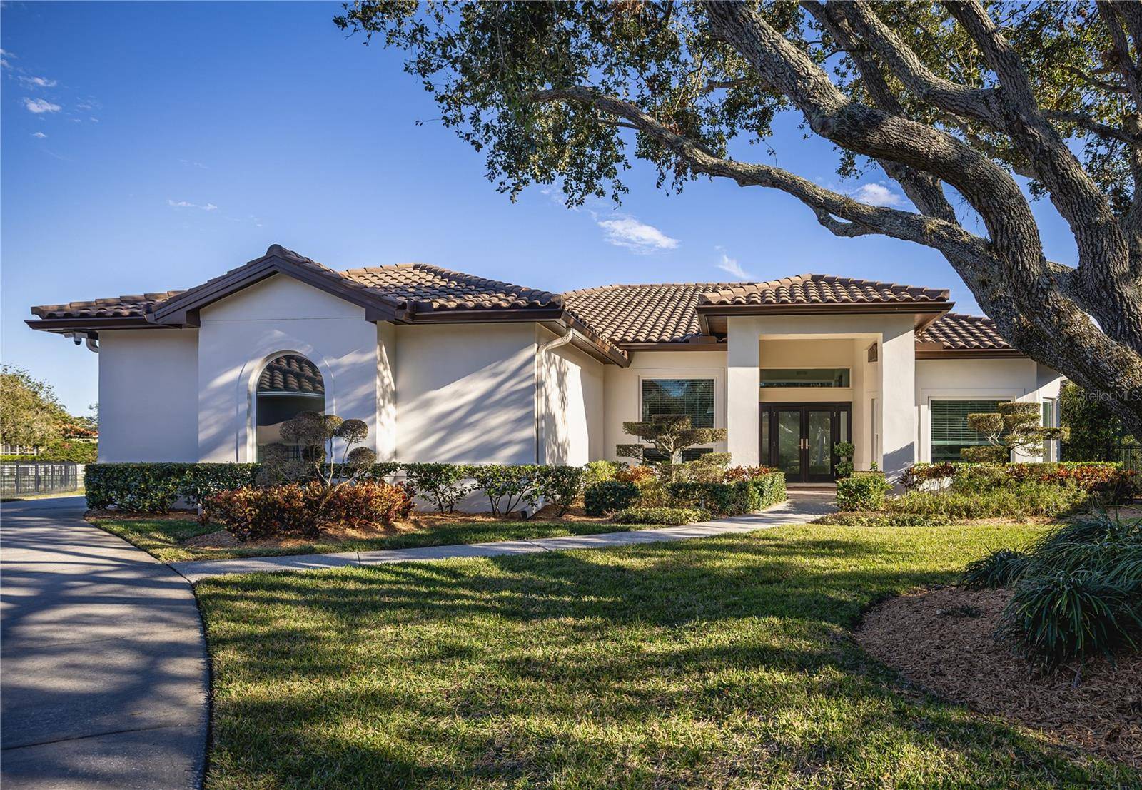 St Petersburg, FL 33703,1060 WATER OAK CT NE
