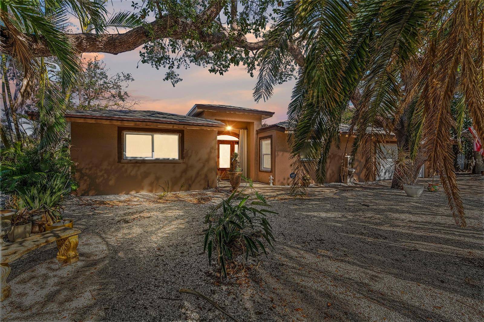 Siesta Key, FL 34242,951 CONTENTO ST.