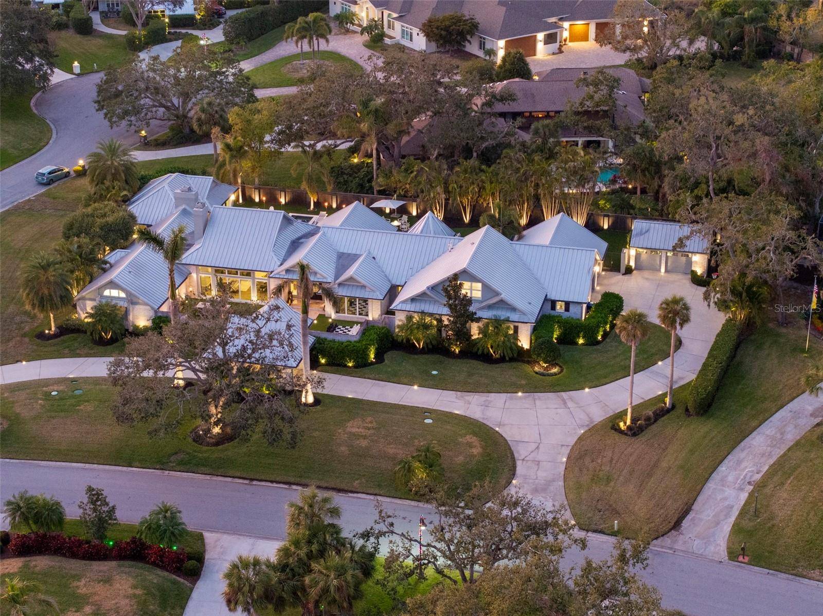 Sarasota, FL 34238,3759 BENEVA OAKS BLVD