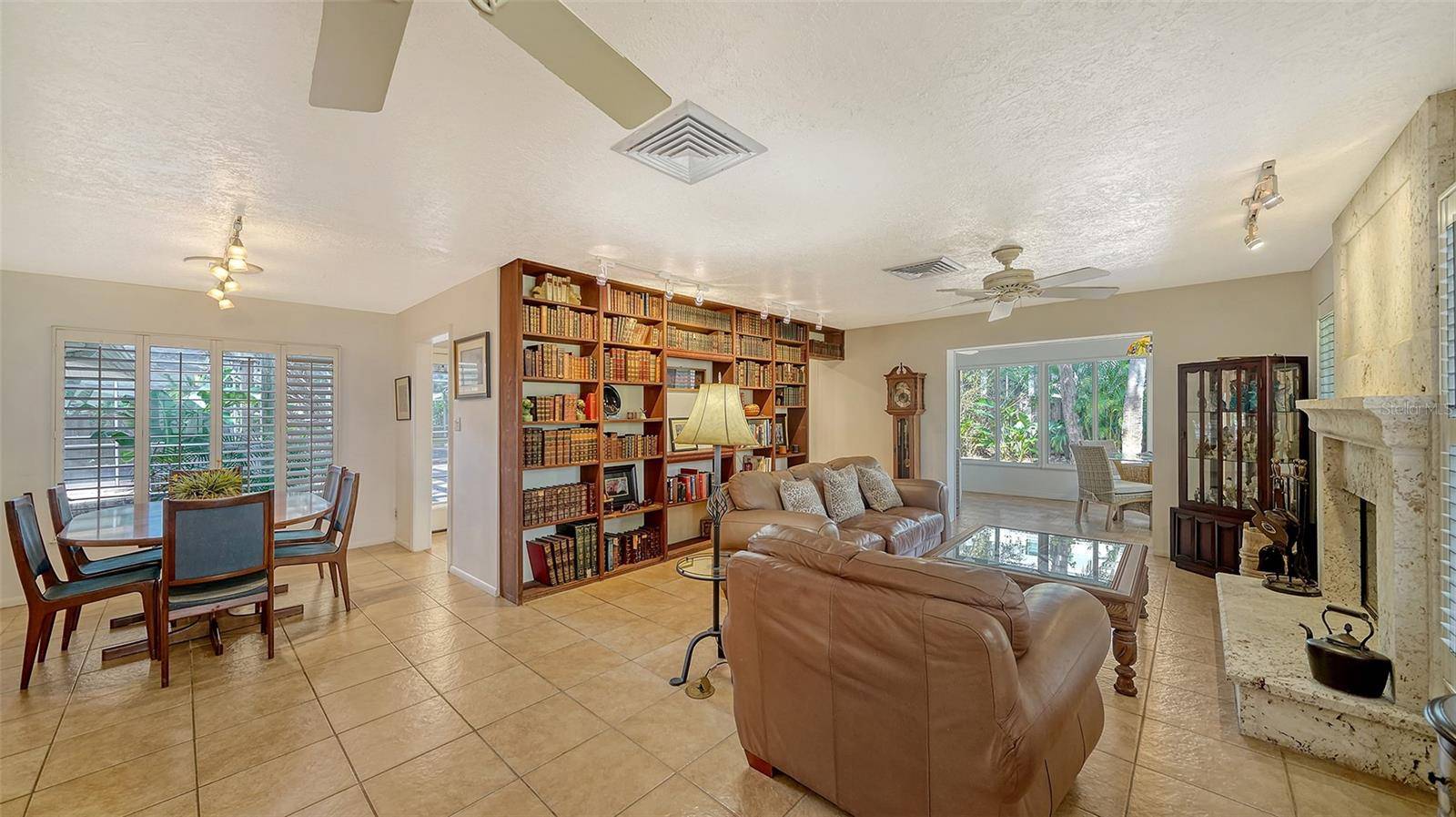 Sarasota, FL 34239,3716 CAMINO REAL