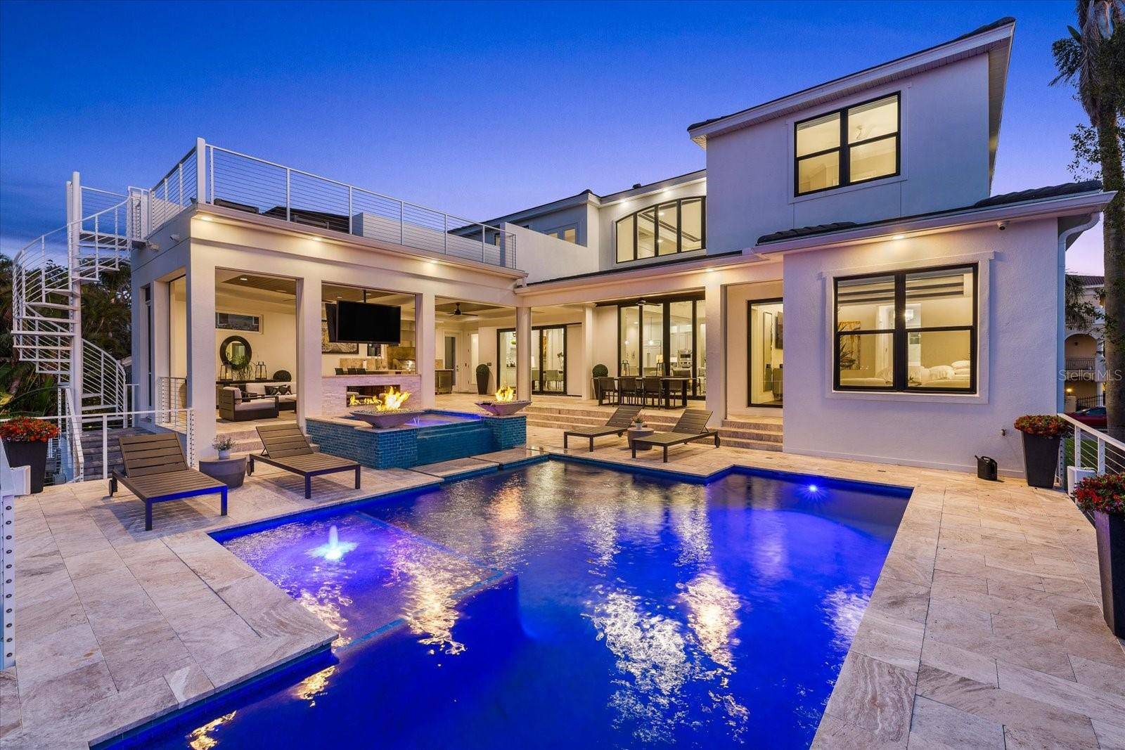 Sarasota, FL 34239,1525 MALLARD LN