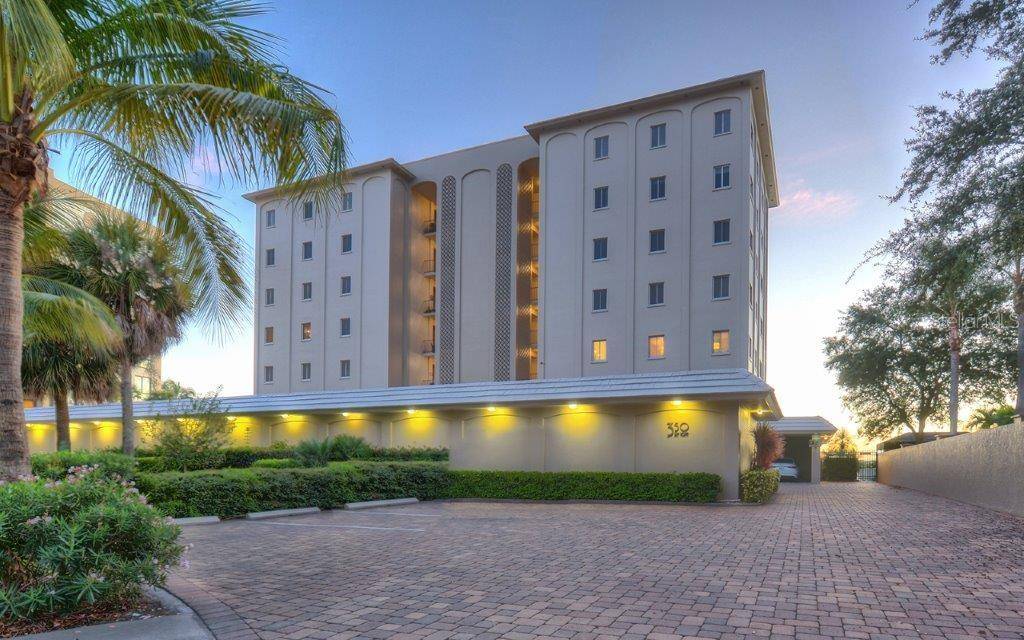 Sarasota, FL 34236,350 GOLDEN GATE PT #11