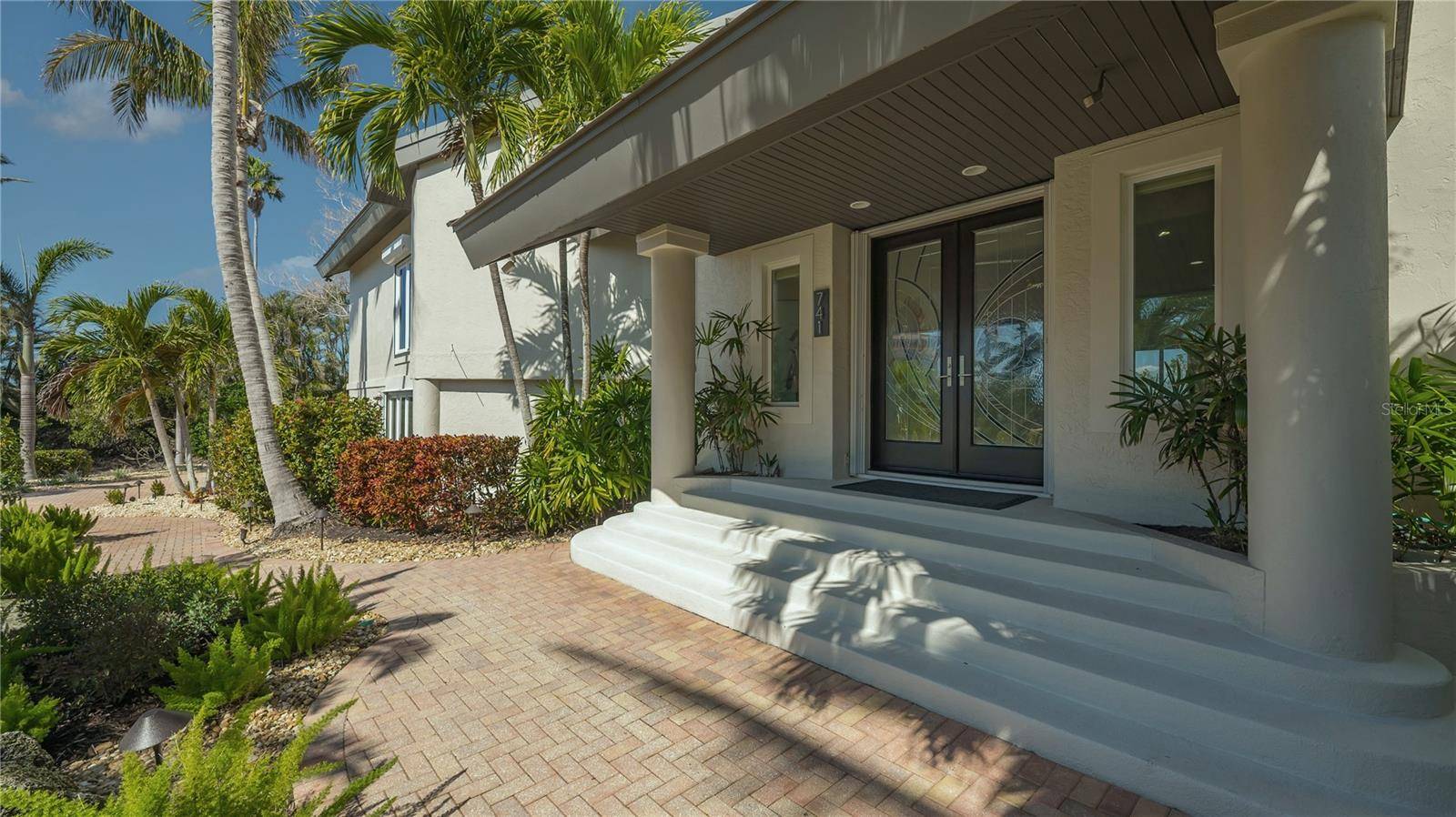 Longboat Key, FL 34228,741 HIDEAWAY BAY DR