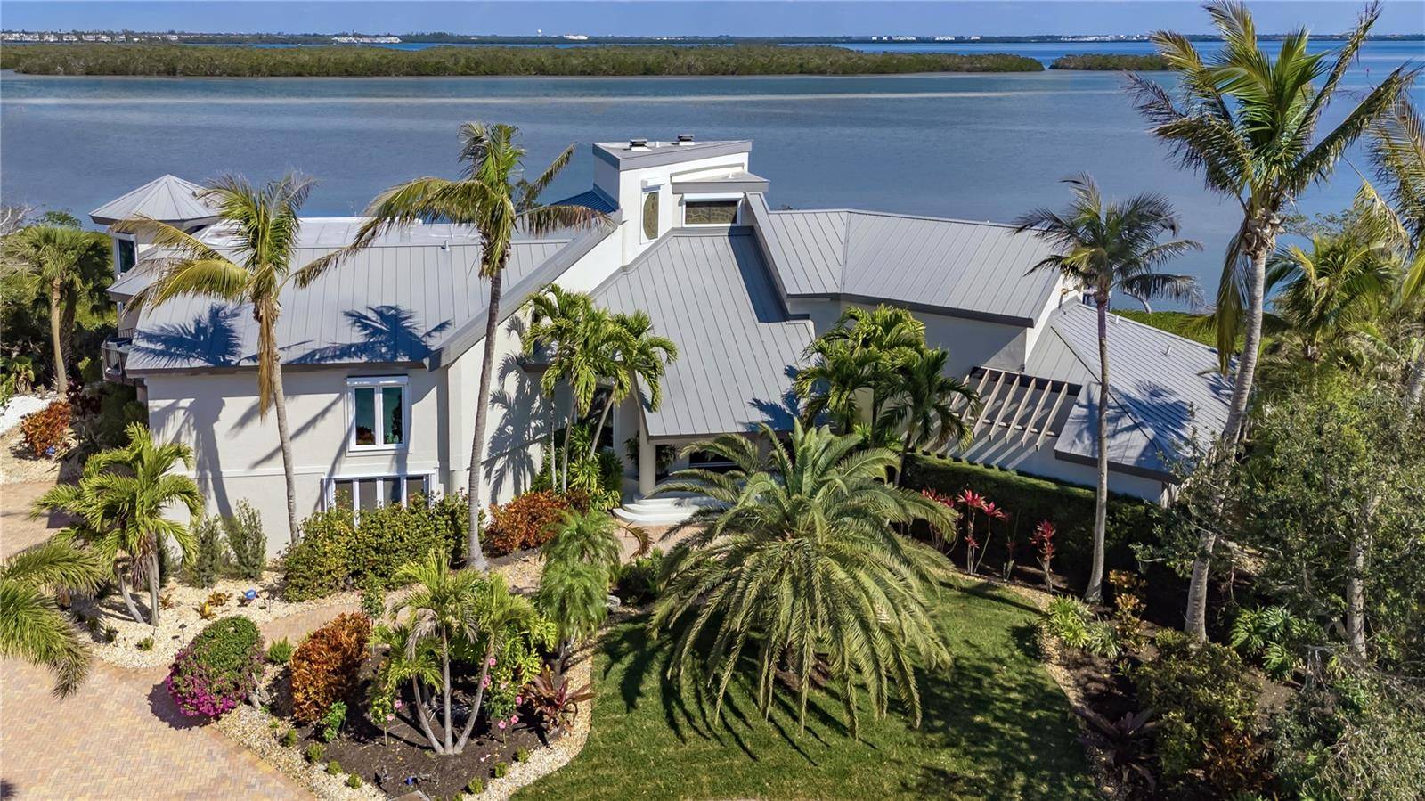 Longboat Key, FL 34228,741 HIDEAWAY BAY DR