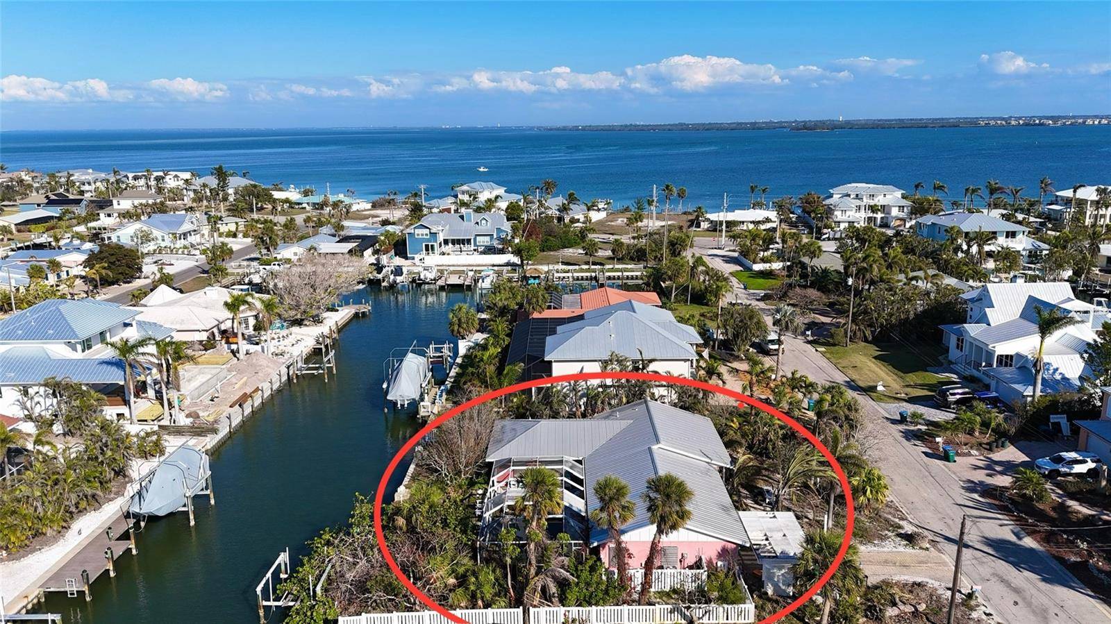 Holmes Beach, FL 34217,607 BARONET LN