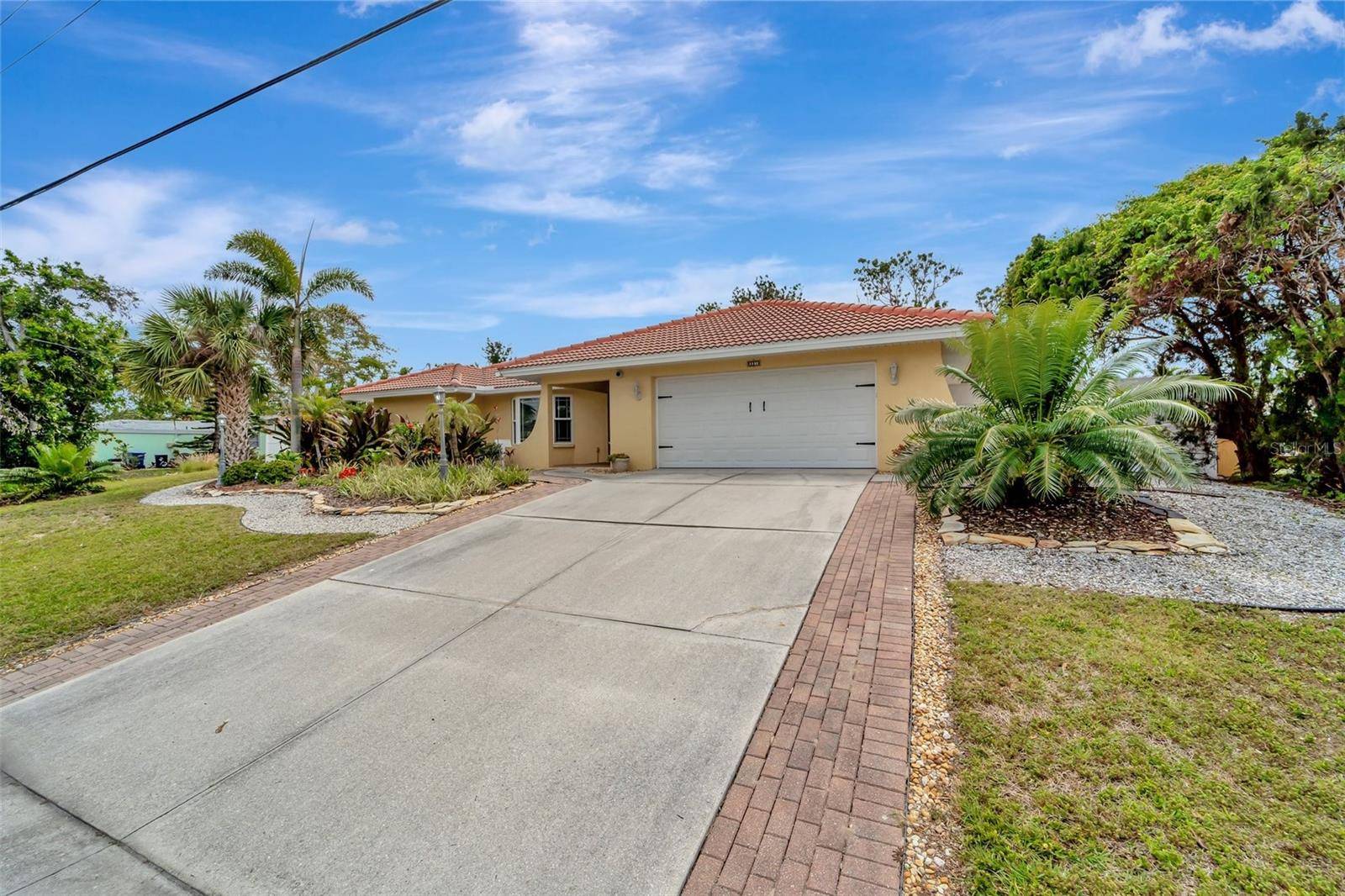 Osprey, FL 34229,221 SORRENTO DR