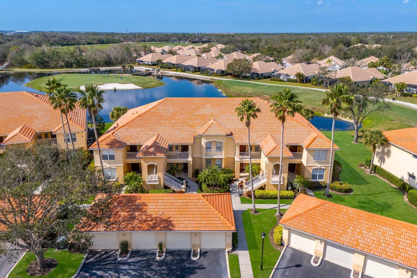 Lakewood Ranch, FL 34202,8414 WETHERSFIELD RUN #102