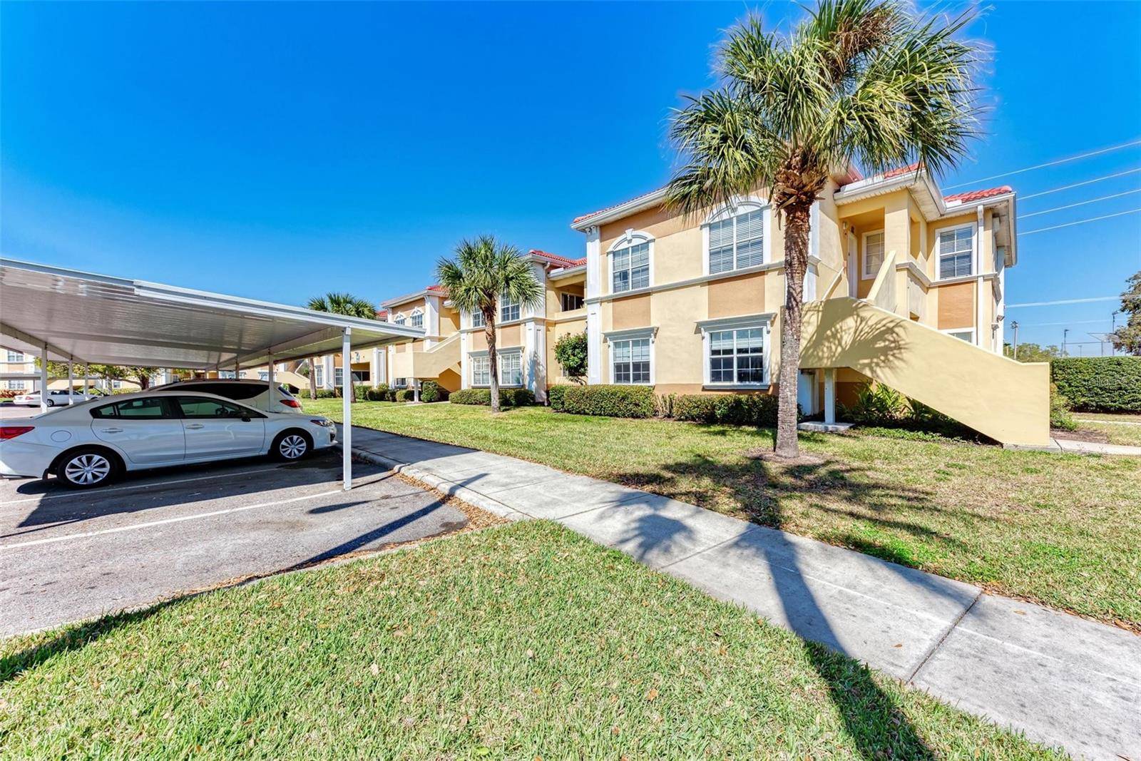 Sarasota, FL 34237,1195 VILLAGIO CIR #201