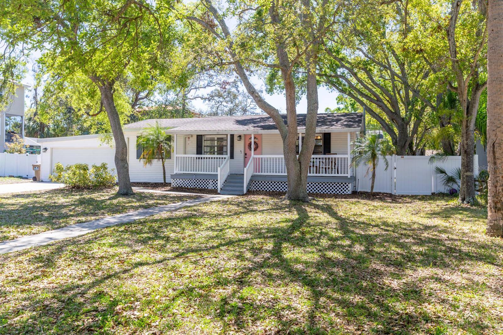Palm Harbor, FL 34683,.916 MICHIGAN AVE